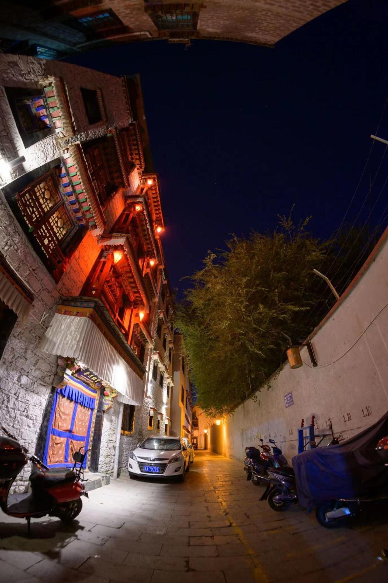 Shambhala Palace Hotel Lhasa Exterior foto