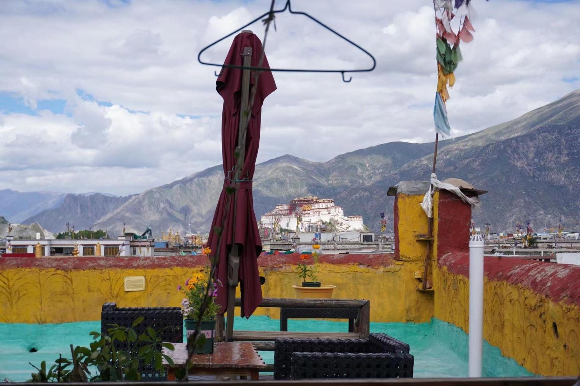 Shambhala Palace Hotel Lhasa Exterior foto